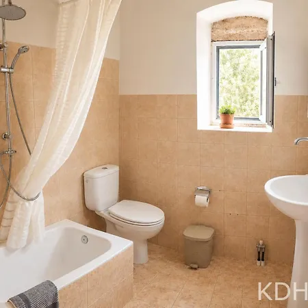 Private Demetra 1768 With Pool - Close To فيلة فيسكاردو